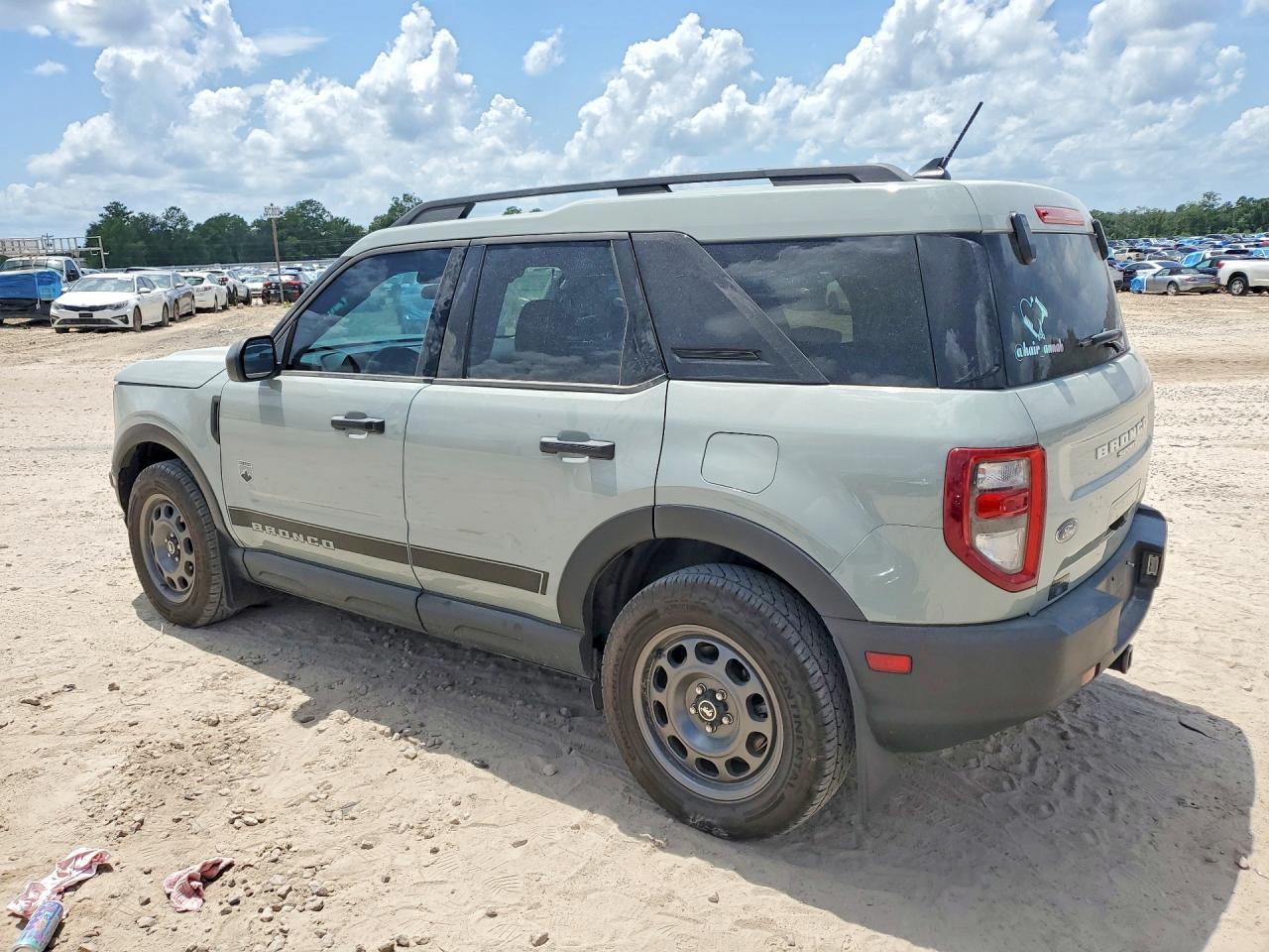 2024 Ford Bronco Sport Big Bend - Image 2