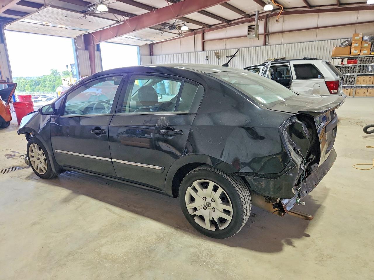2011 Nissan Sentra 2.0 - Фото 2