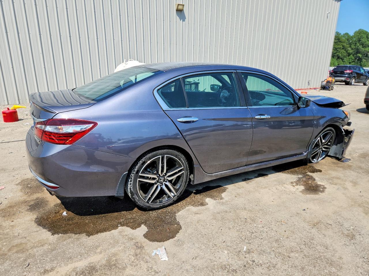 2017 Honda Accord Sport - Image 3