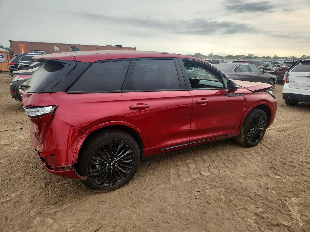 2025 Lincoln Corsair Premiere - Image 3