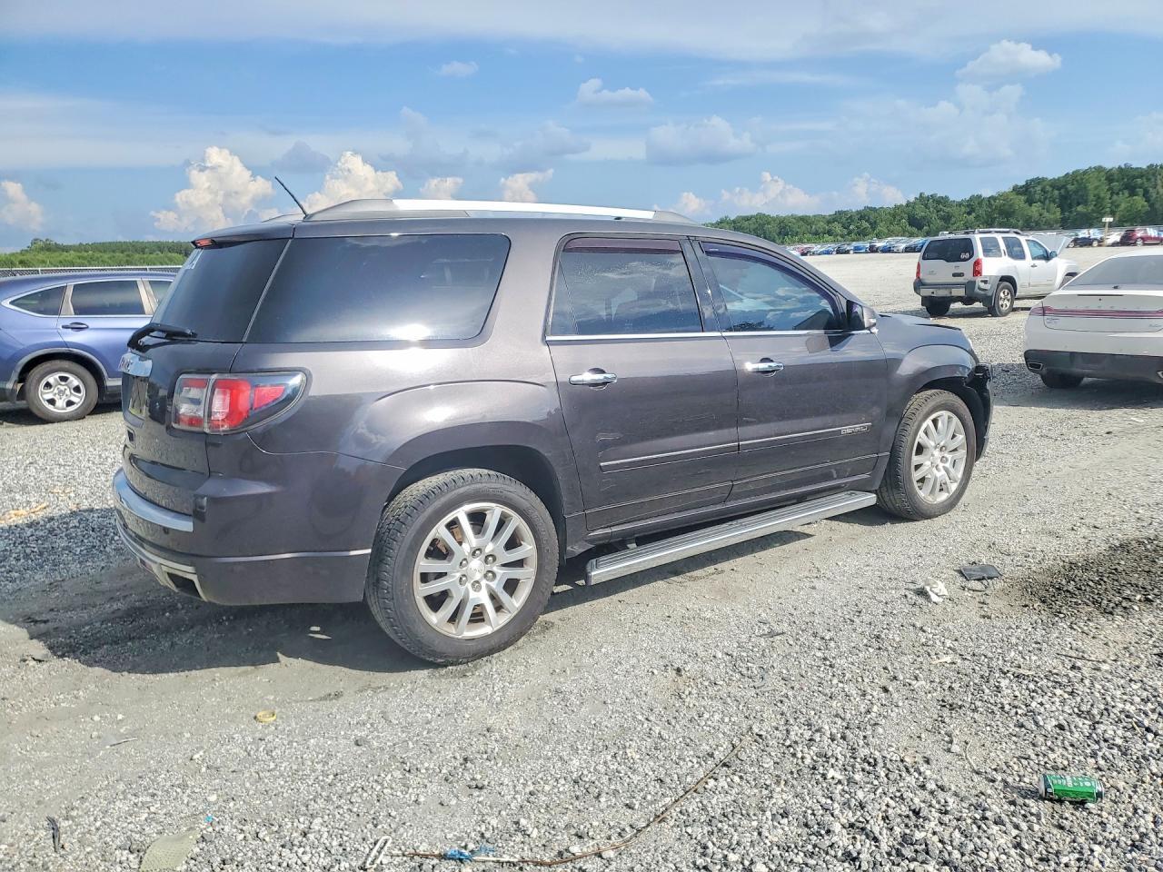 2015 GMC Acadia Denali - Фото 3