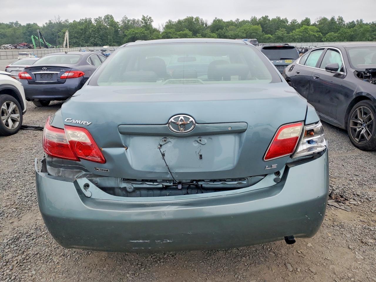 2009 Toyota Camry Le - Image 6