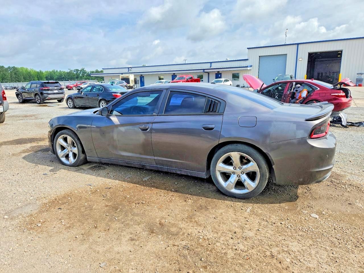 2015 Dodge Charger Se - Фото 2