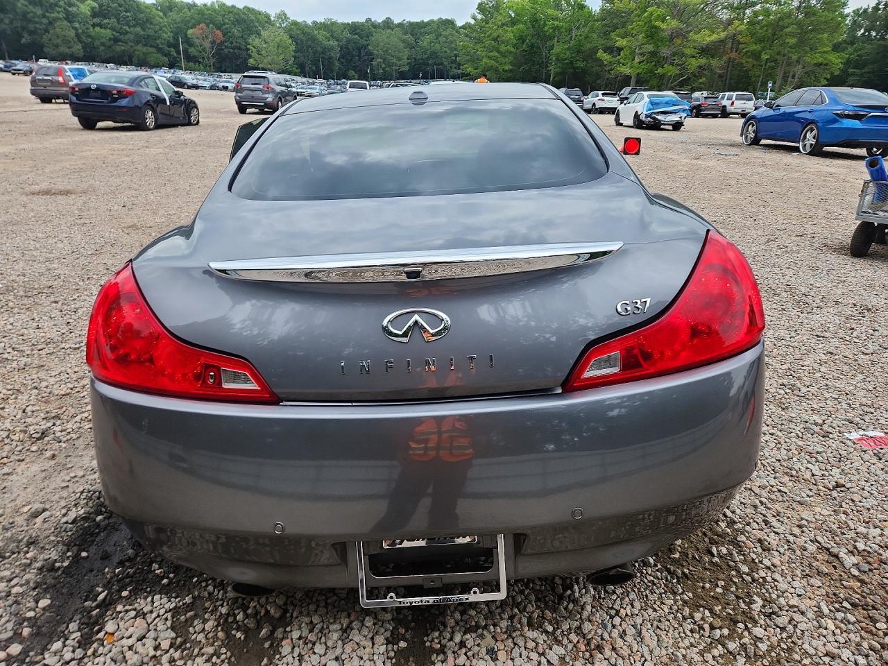 2013 Infiniti G37 Coupe Journey - Image 6