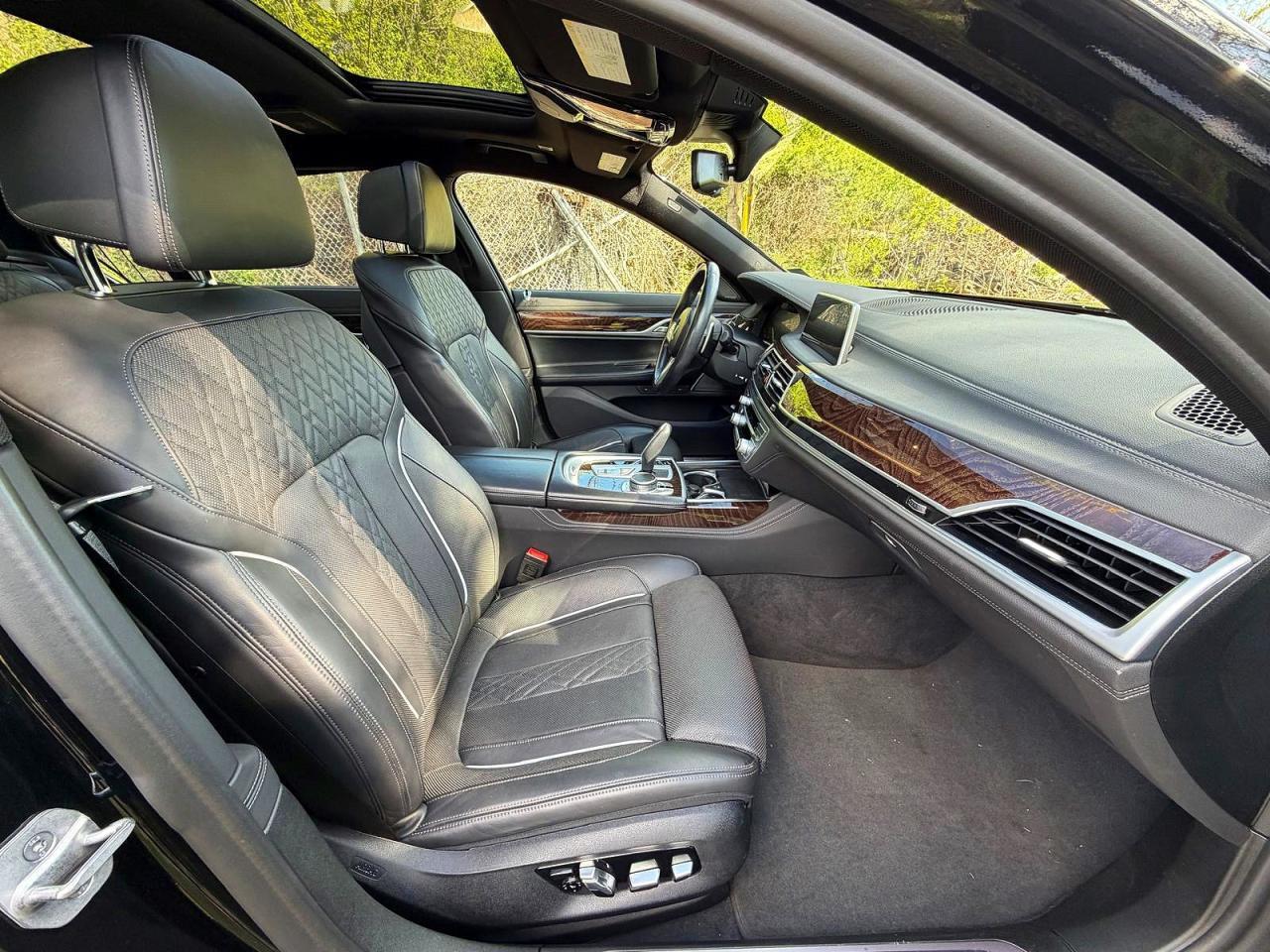2022 BMW 740 Xi - Фото 5