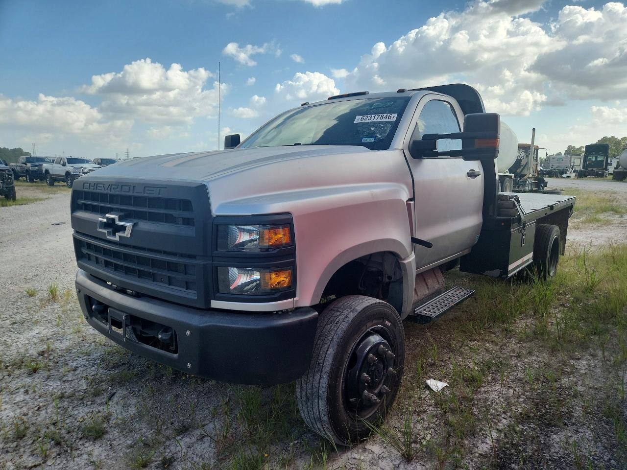 2023 Chevrolet Silverado Medium Duty