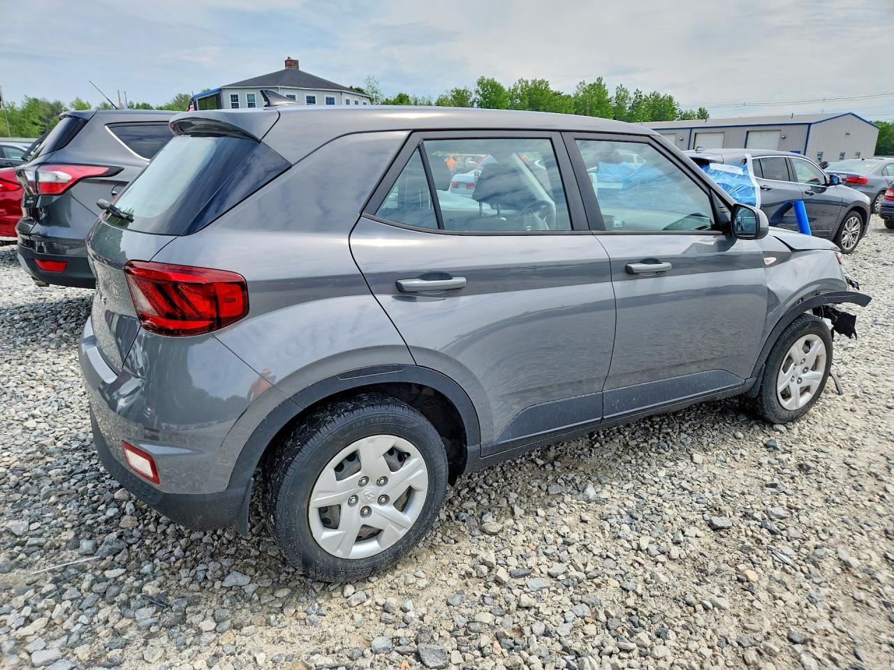 2020 Hyundai Venue Se - Image 3