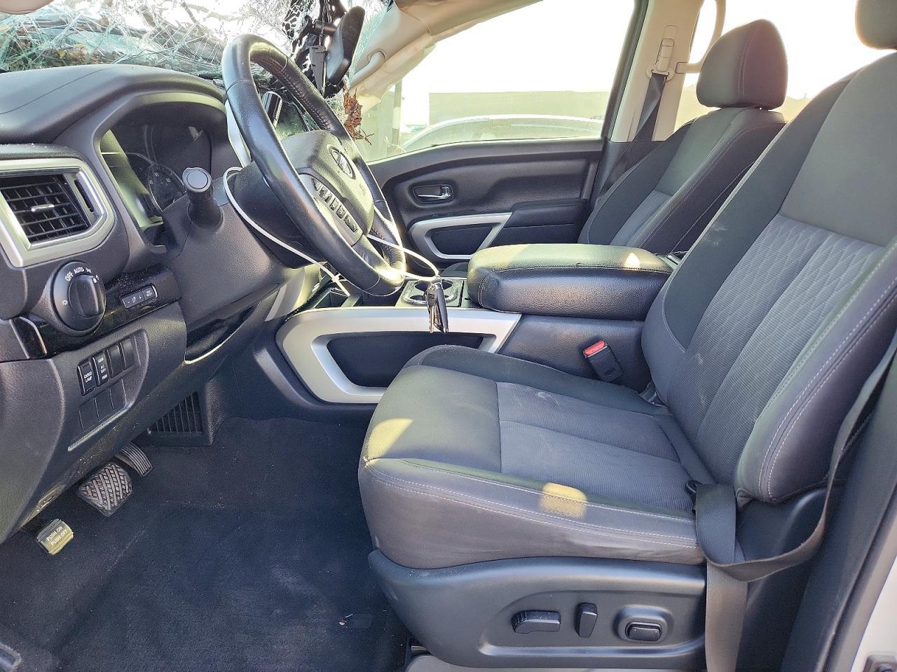 2020 Nissan Titan Sv - Фото 7