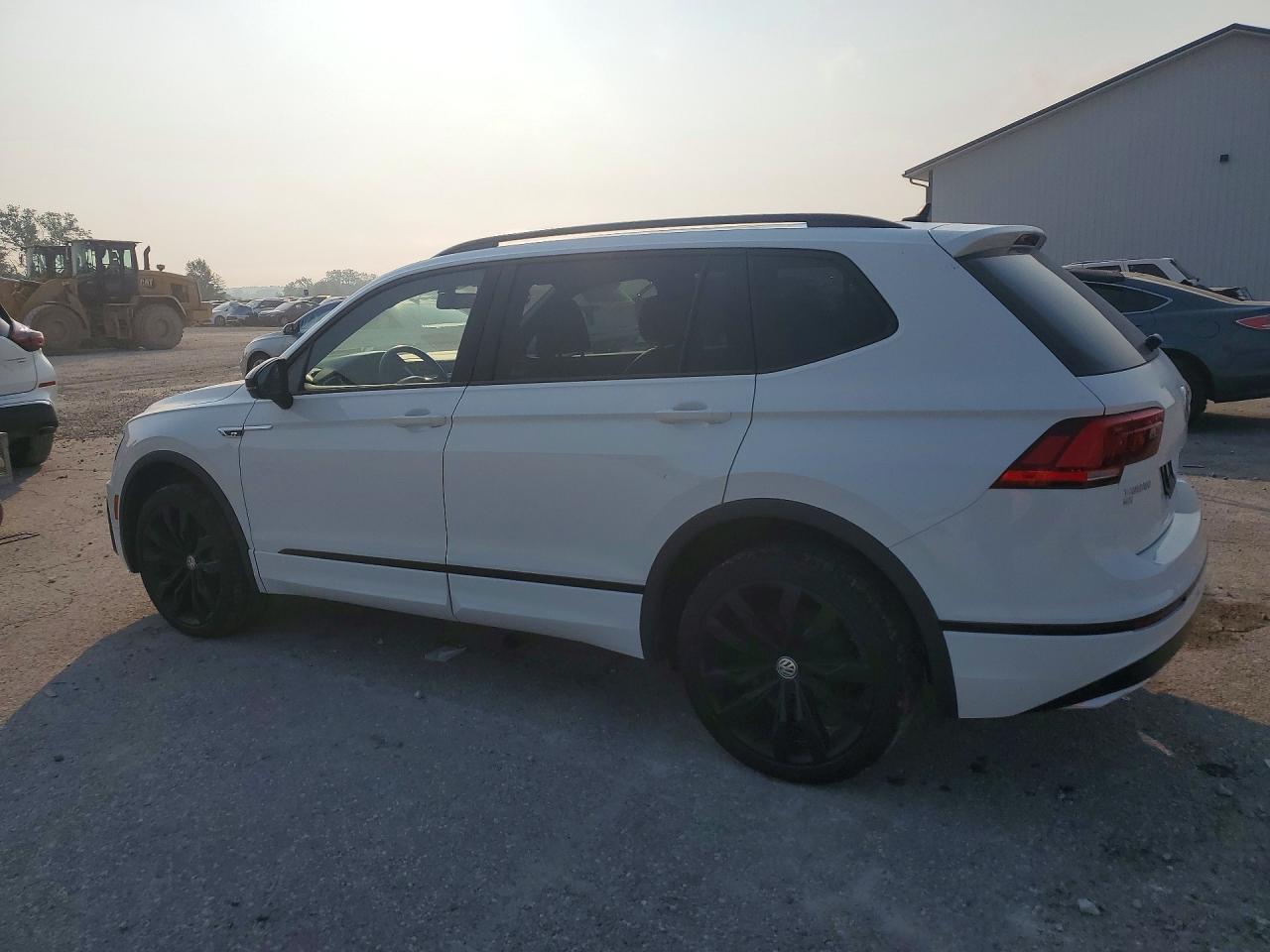 2021 Volkswagen Tiguan Se - Image 2