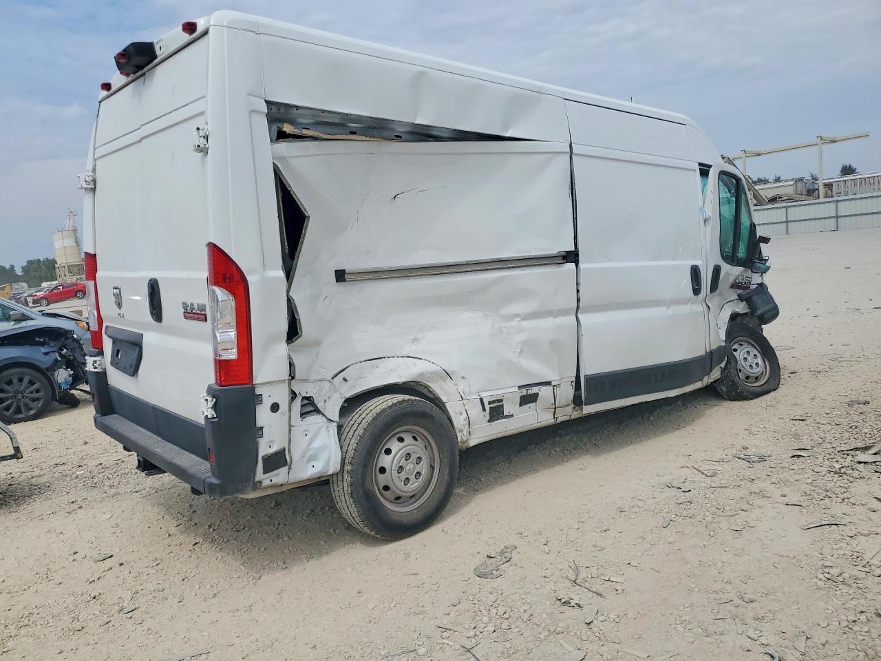 2021 Dodge Promaster Cargo Van - Фото 3