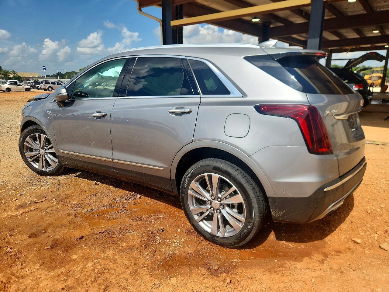 2025 Cadillac Xt5 Premium Luxury - Фото 2