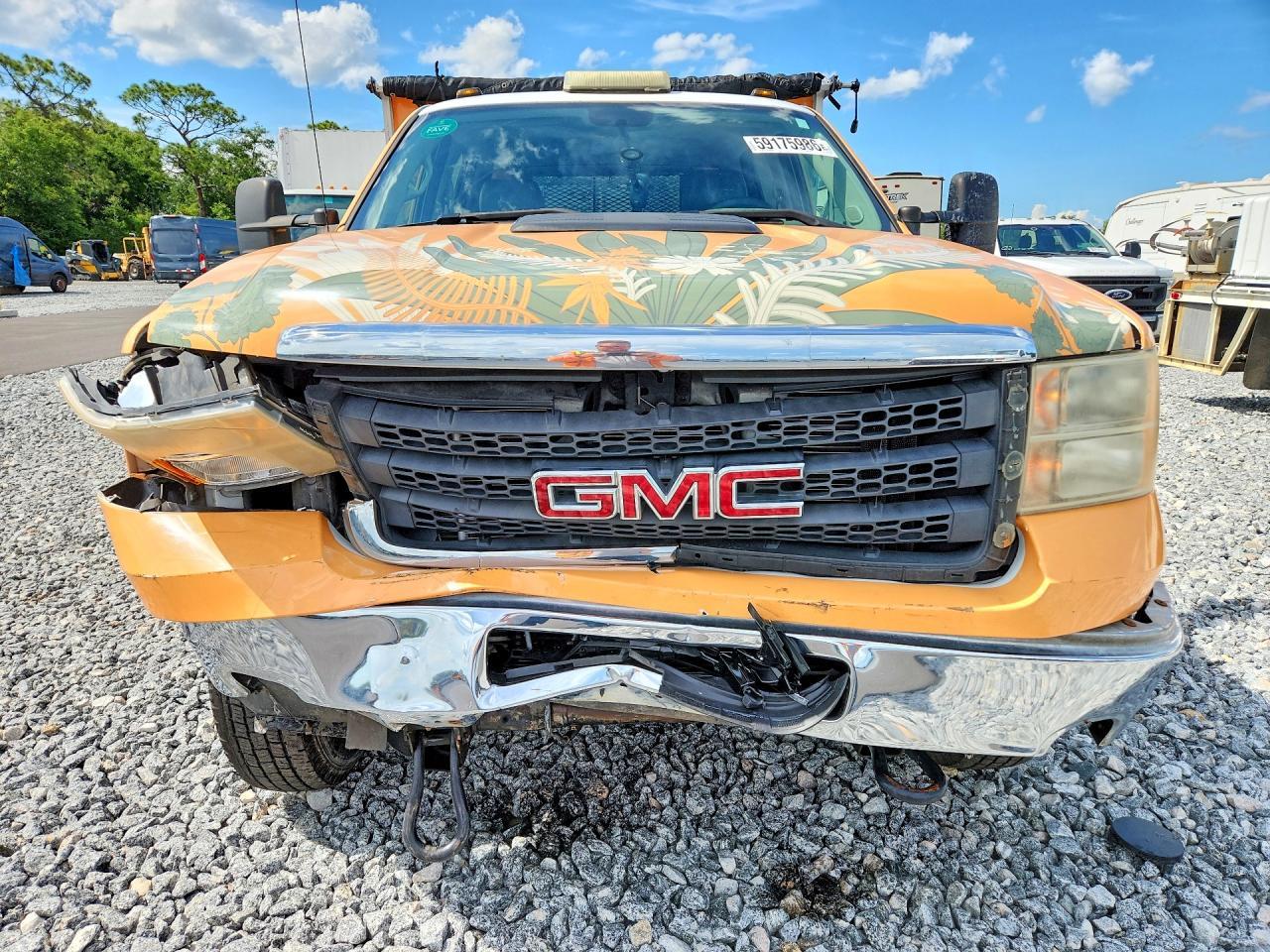 2013 GMC Sierra C3500 - Image 5
