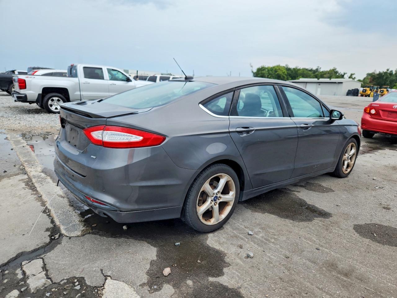 2016 Ford Fusion Se - Image 3