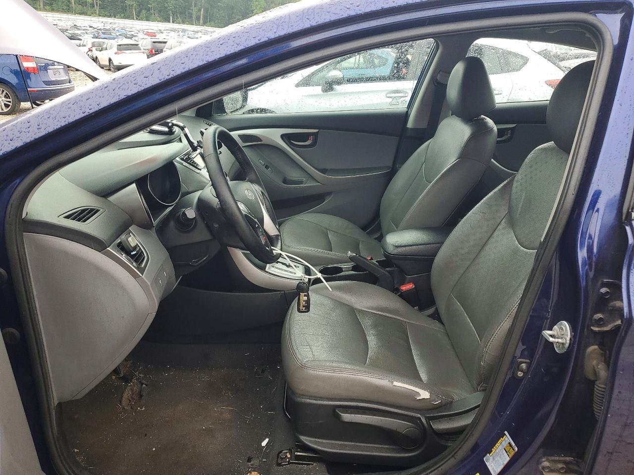 2011 Hyundai Elantra Limited - Image 7