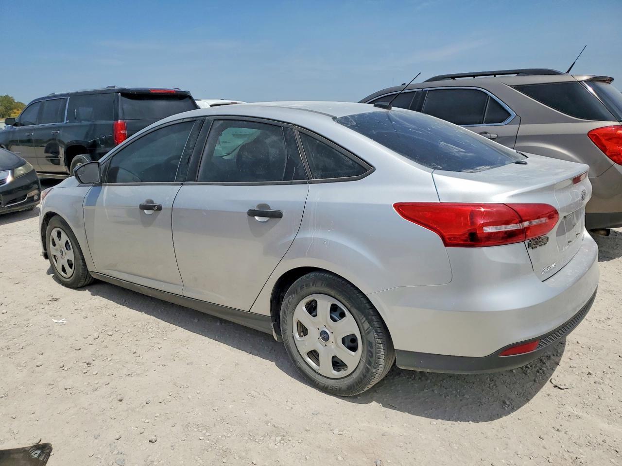 2015 Ford Focus S - Фото 2