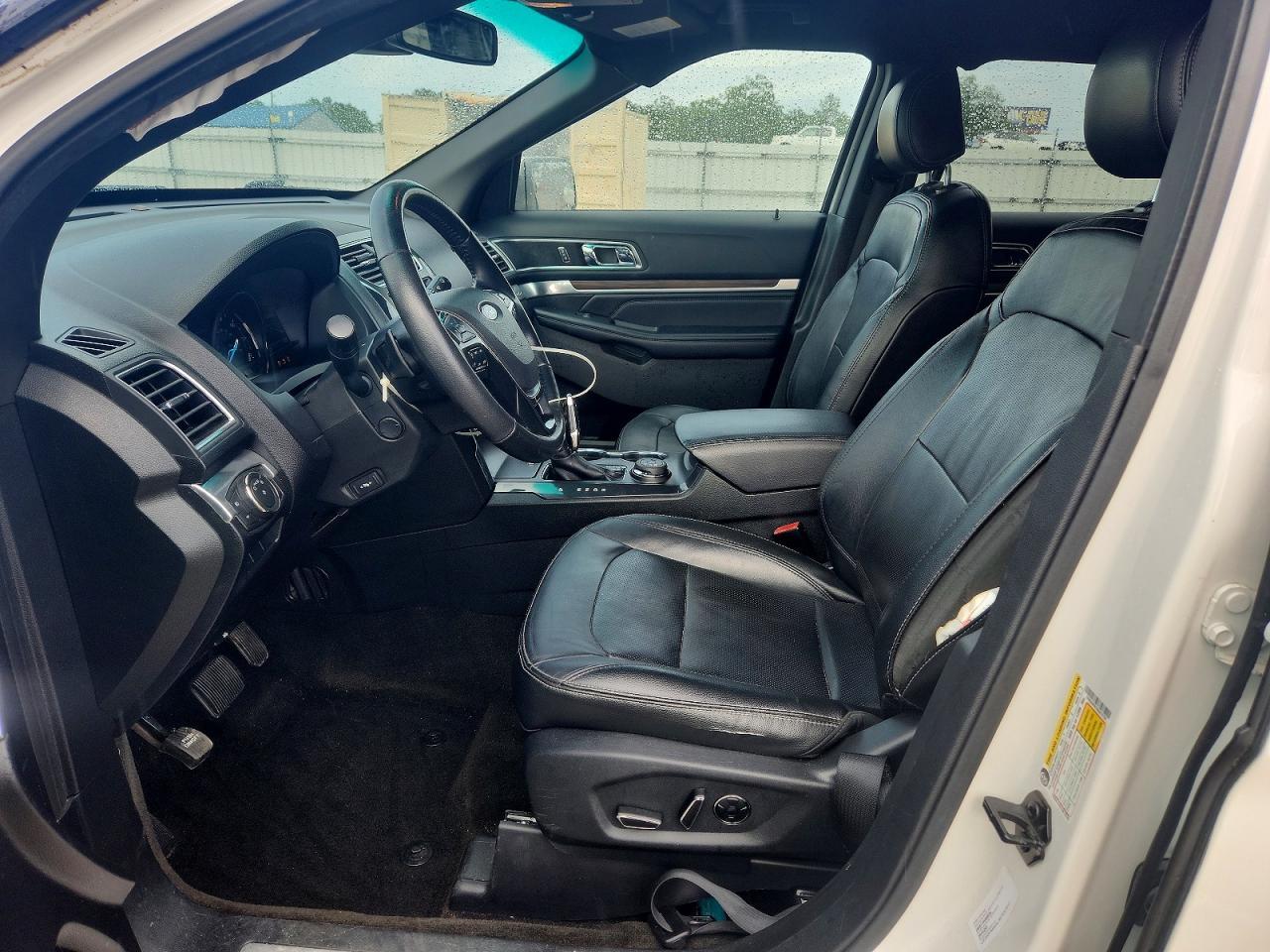 2016 Ford Explorer Limited - Image 7