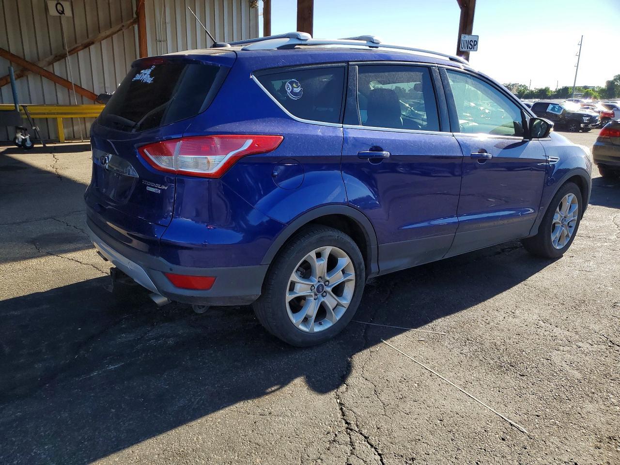 2016 Ford Escape Titanium - Фото 3