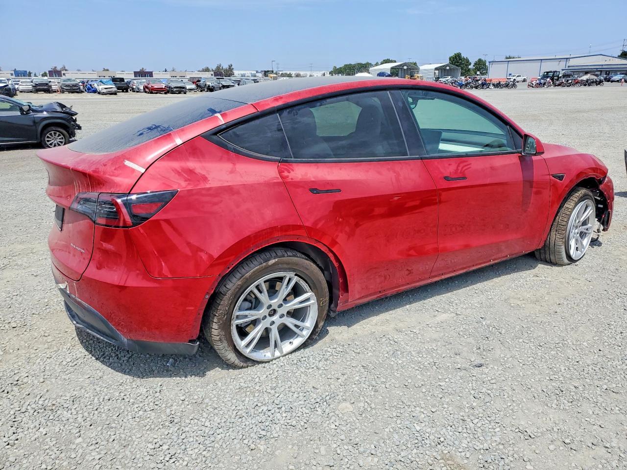 2023 Tesla Model Y - Фото 3