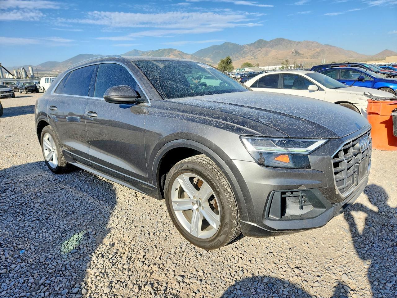 2019 Audi Q8 Premium - Фото 4