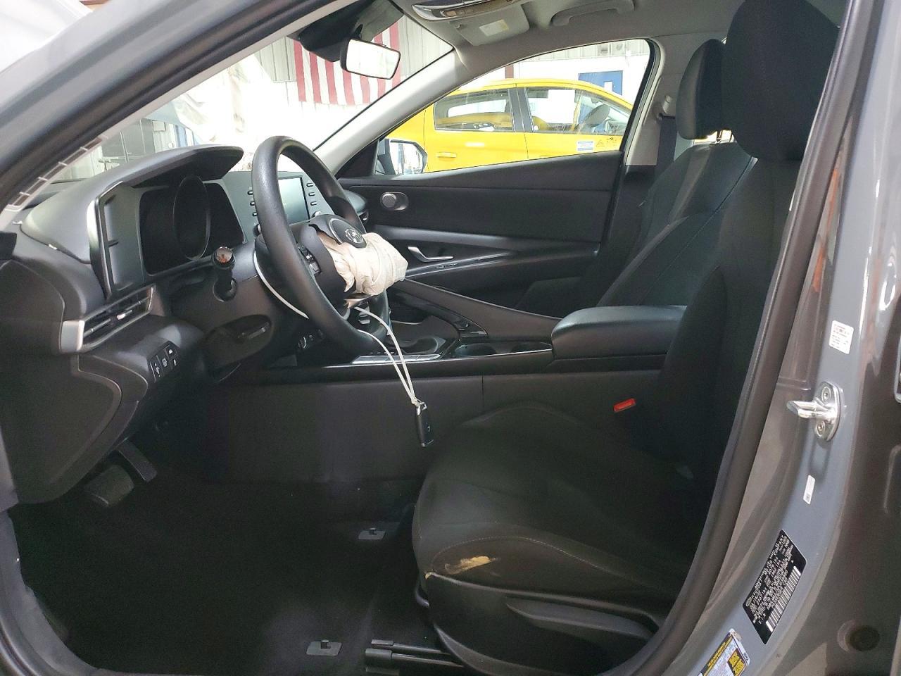 2023 Hyundai Elantra Blue - Фото 7