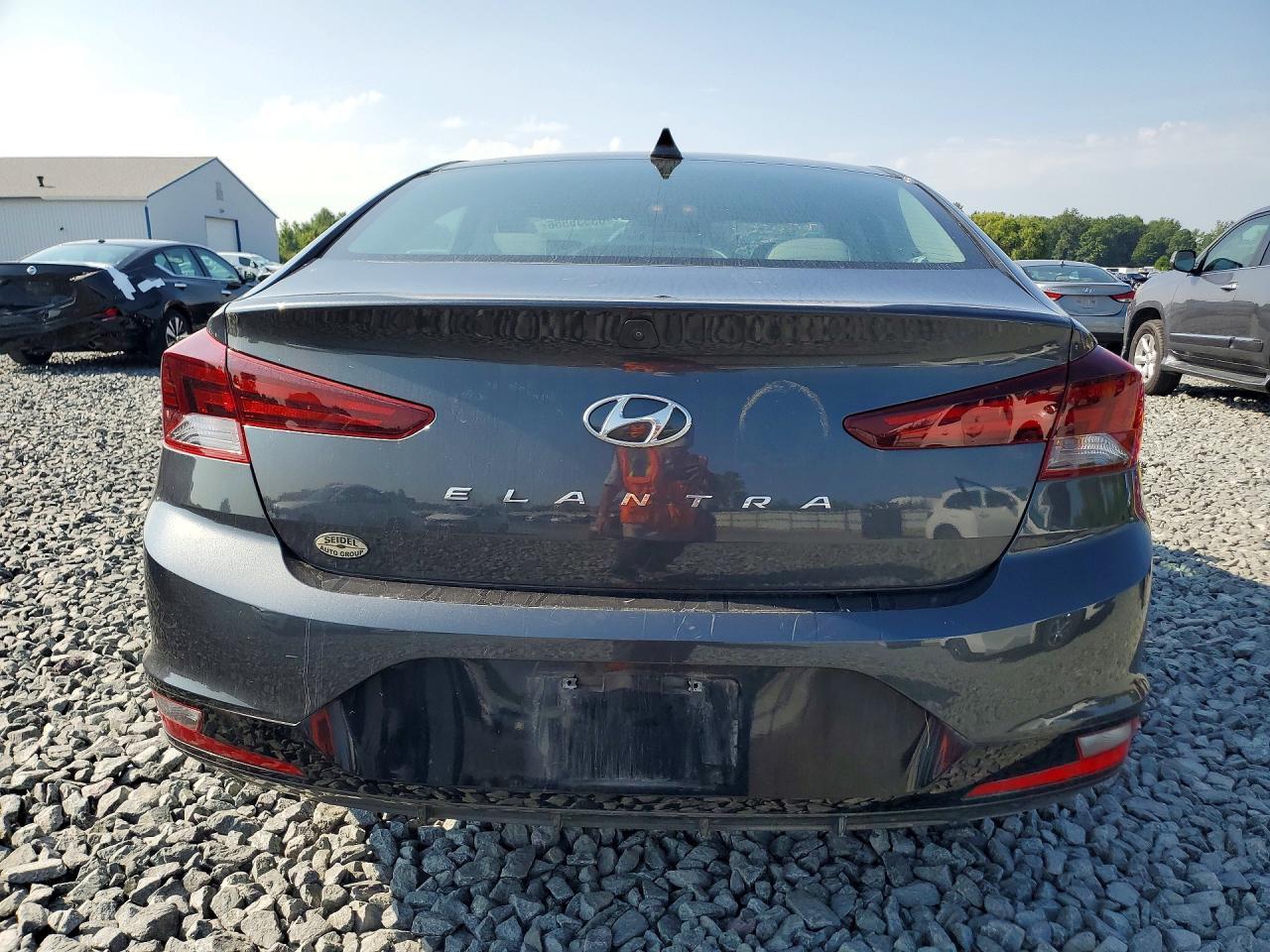 2020 Hyundai Elantra Sel - Фото 6