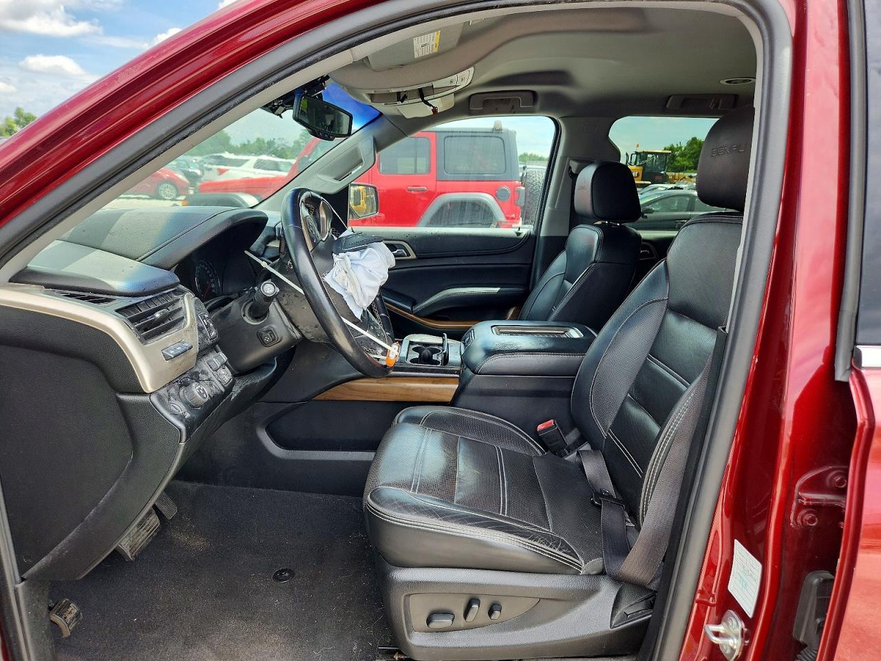 2020 GMC Yukon - Фото 7