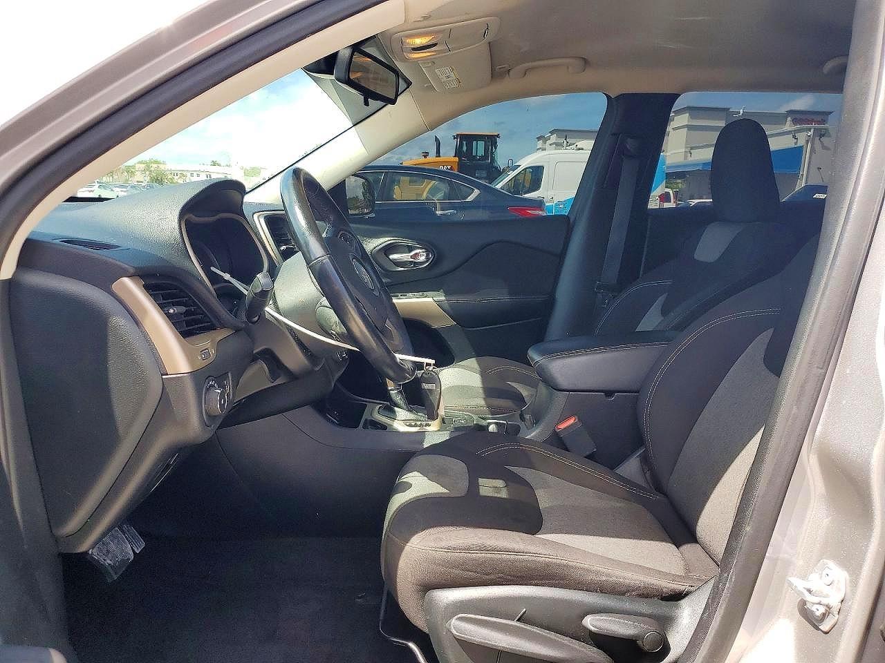 2018 Jeep Cherokee Latitude - Фото 7