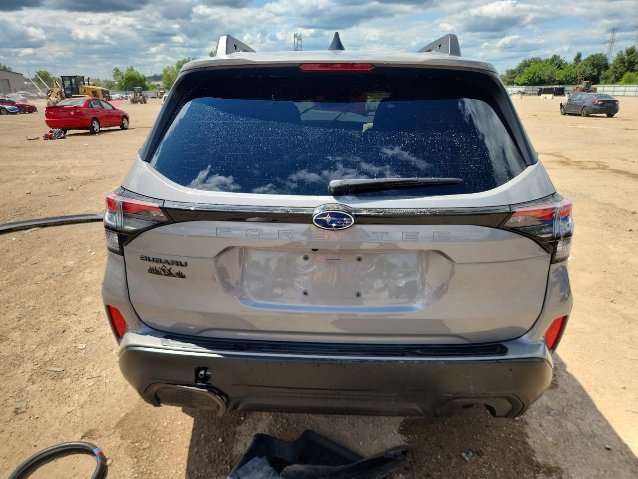 2025 Subaru Forester Premium - Фото 6