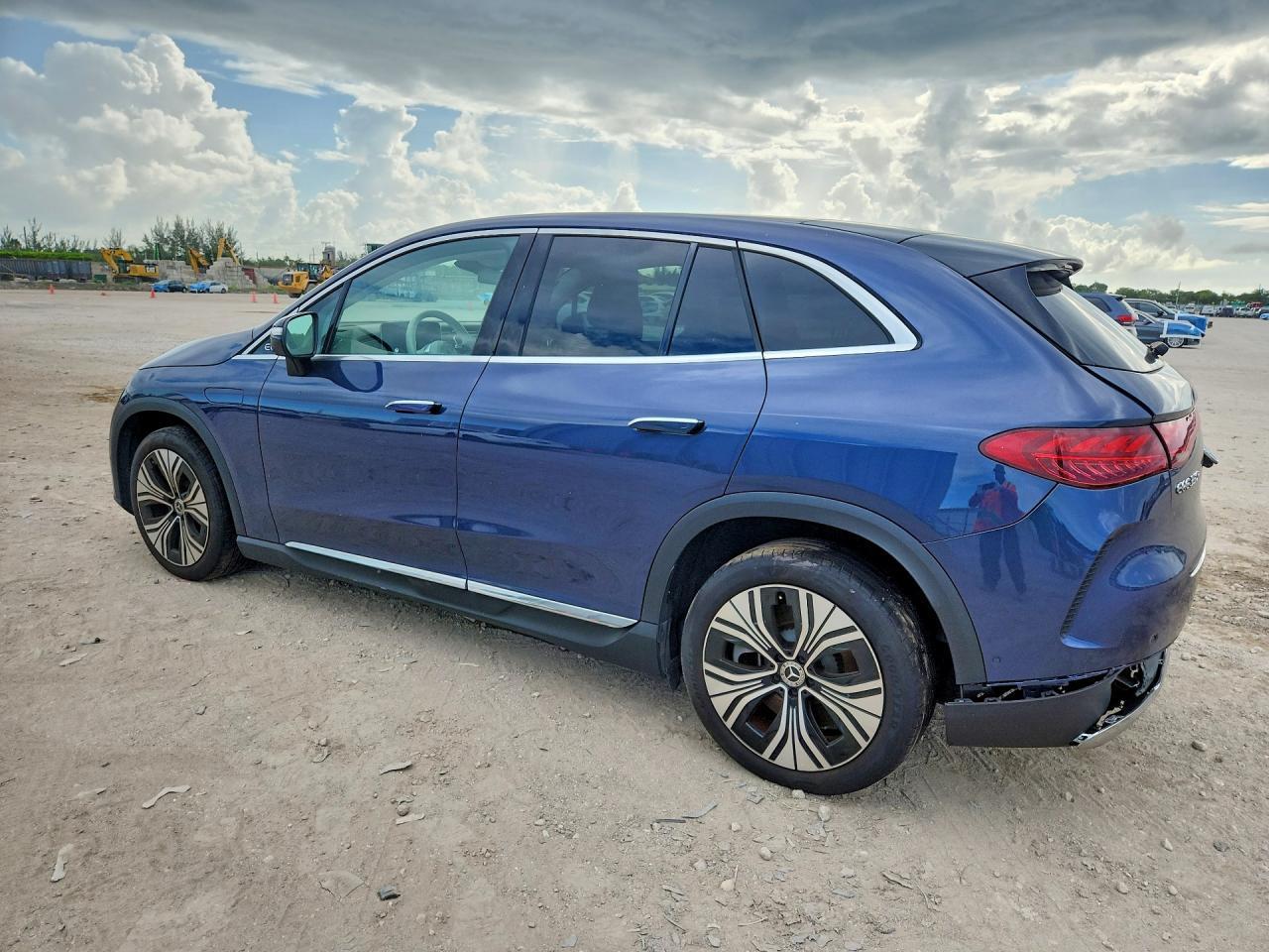 2023 Mercedes-Benz Eqe Suv 350+ - Image 2