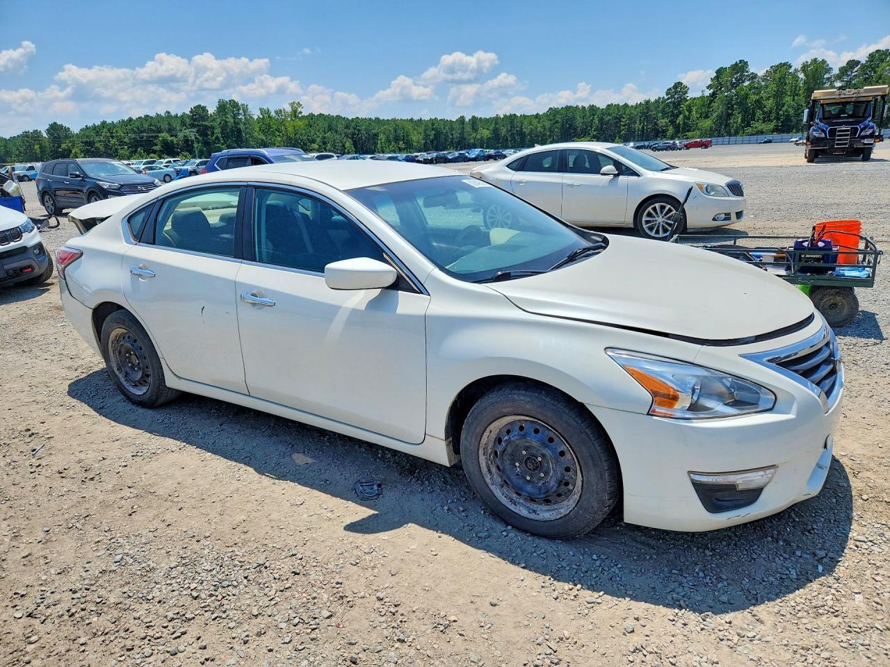2015 Nissan Altima 2.5 S - Фото 4