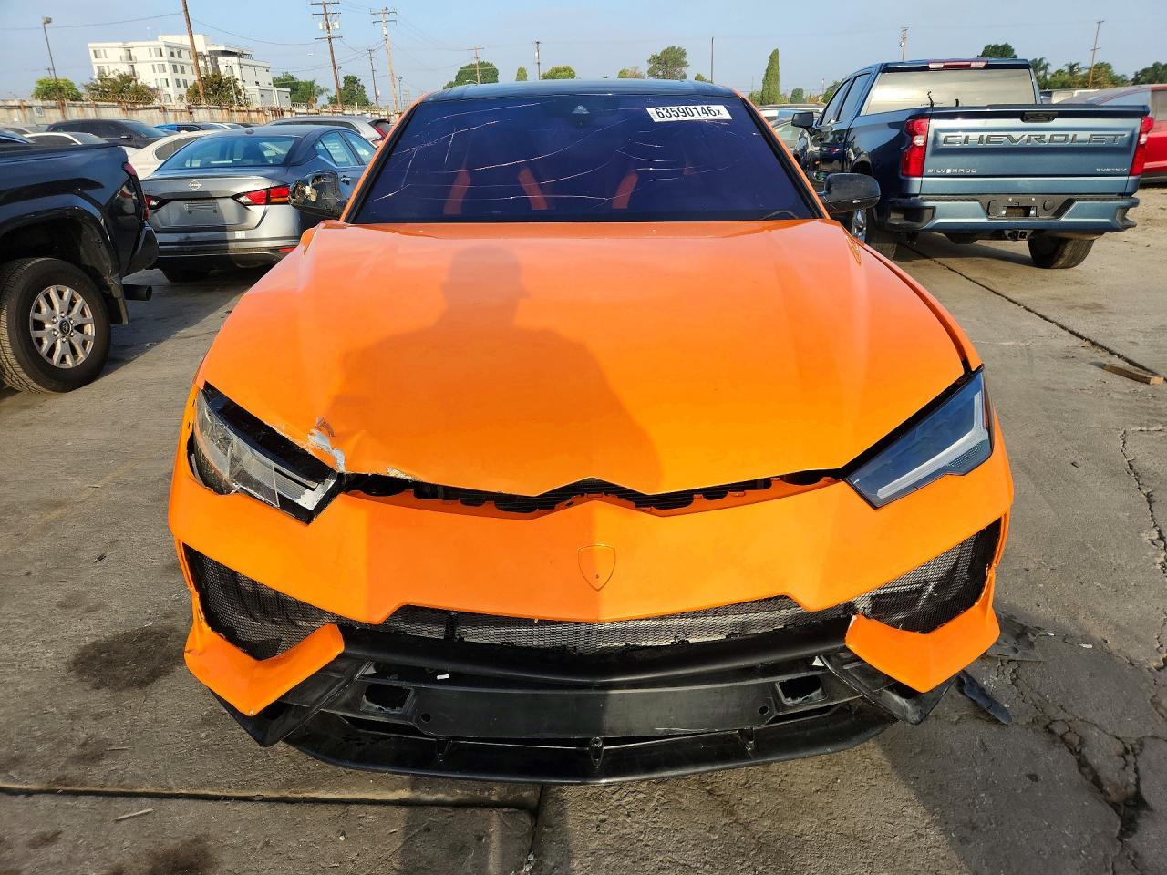 2022 Lamborghini Urus - Фото 5