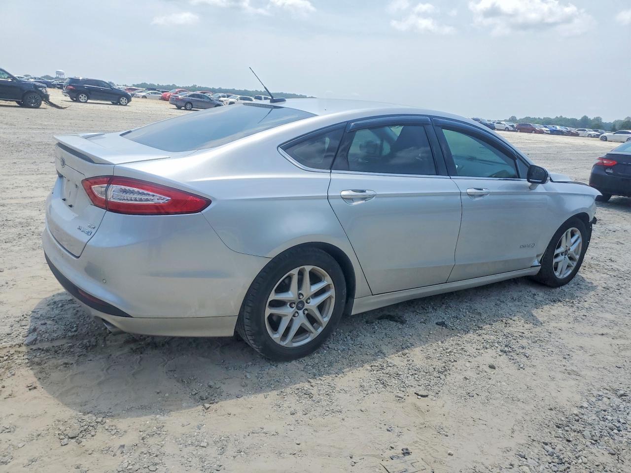 2015 Ford Fusion S - Image 3