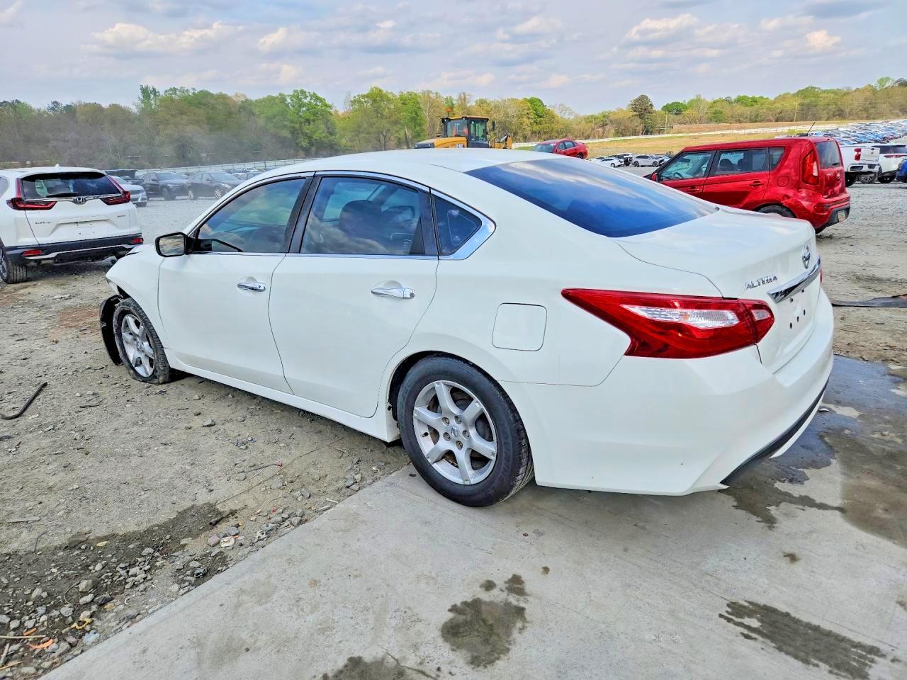 2017 Nissan Altima 2.5 S - Image 2