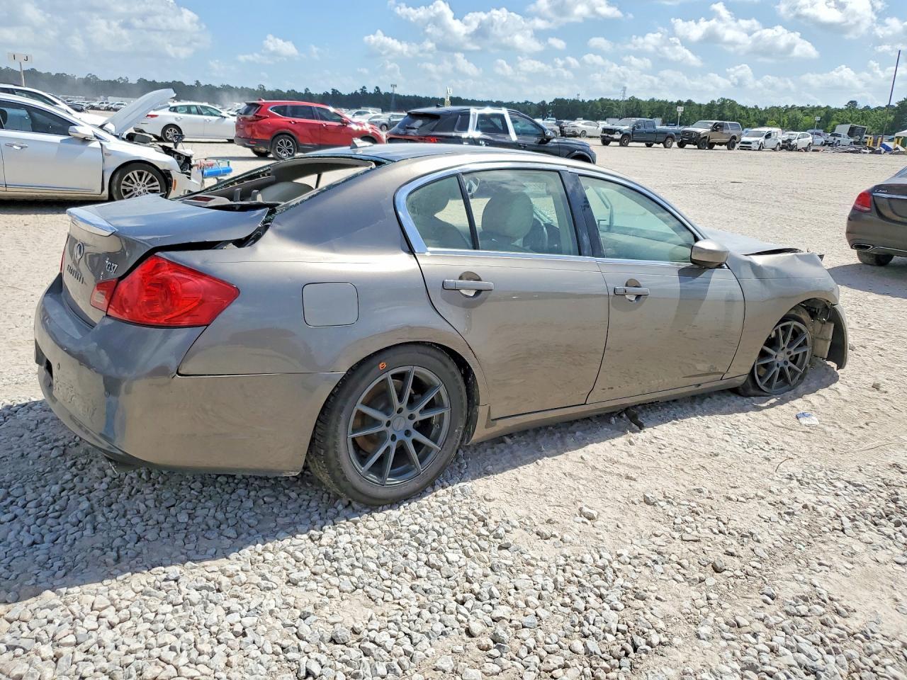 2013 Infiniti G37 Sedan Journey - Фото 3