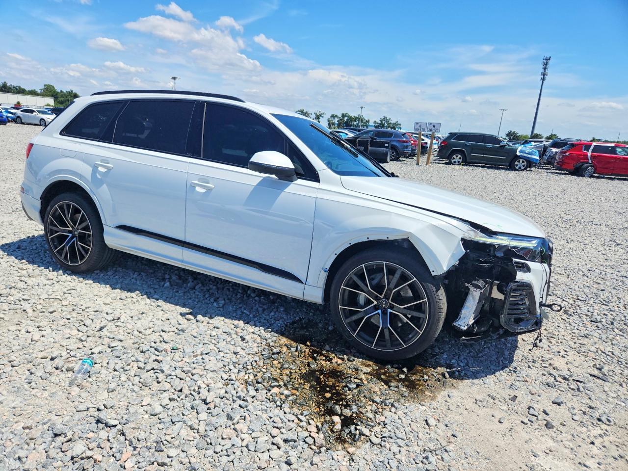 2025 Audi Q7 Premium Plus - Фото 4