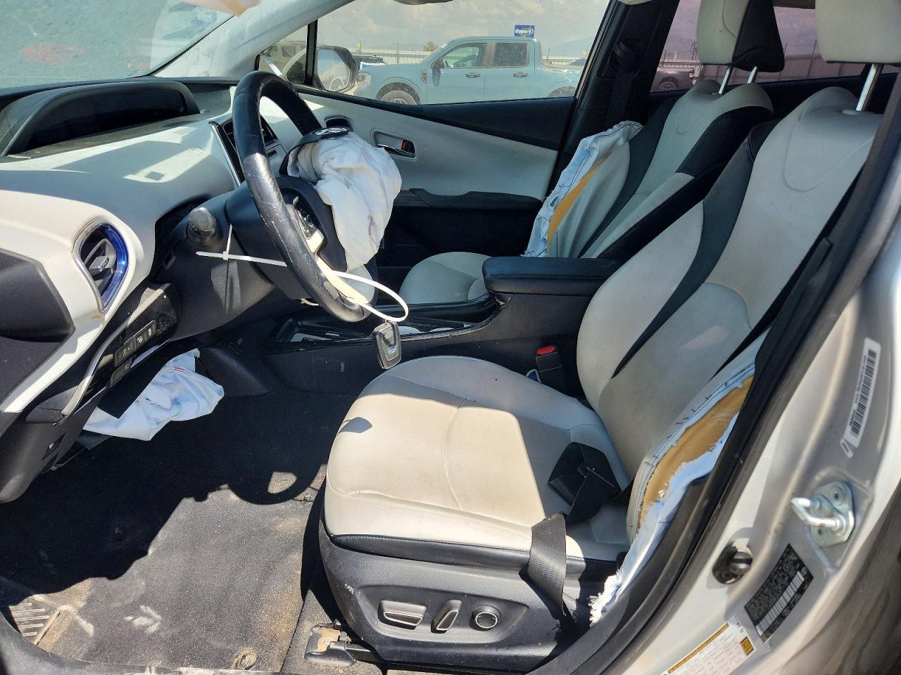 2016 Toyota Prius Four Touring - Фото 7