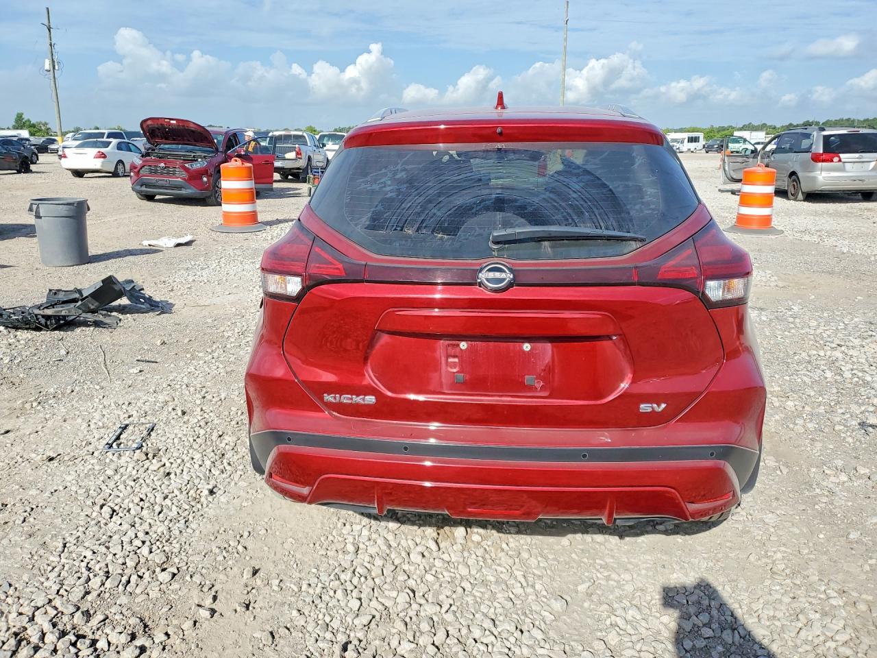2022 Nissan Kicks Sv - Image 6