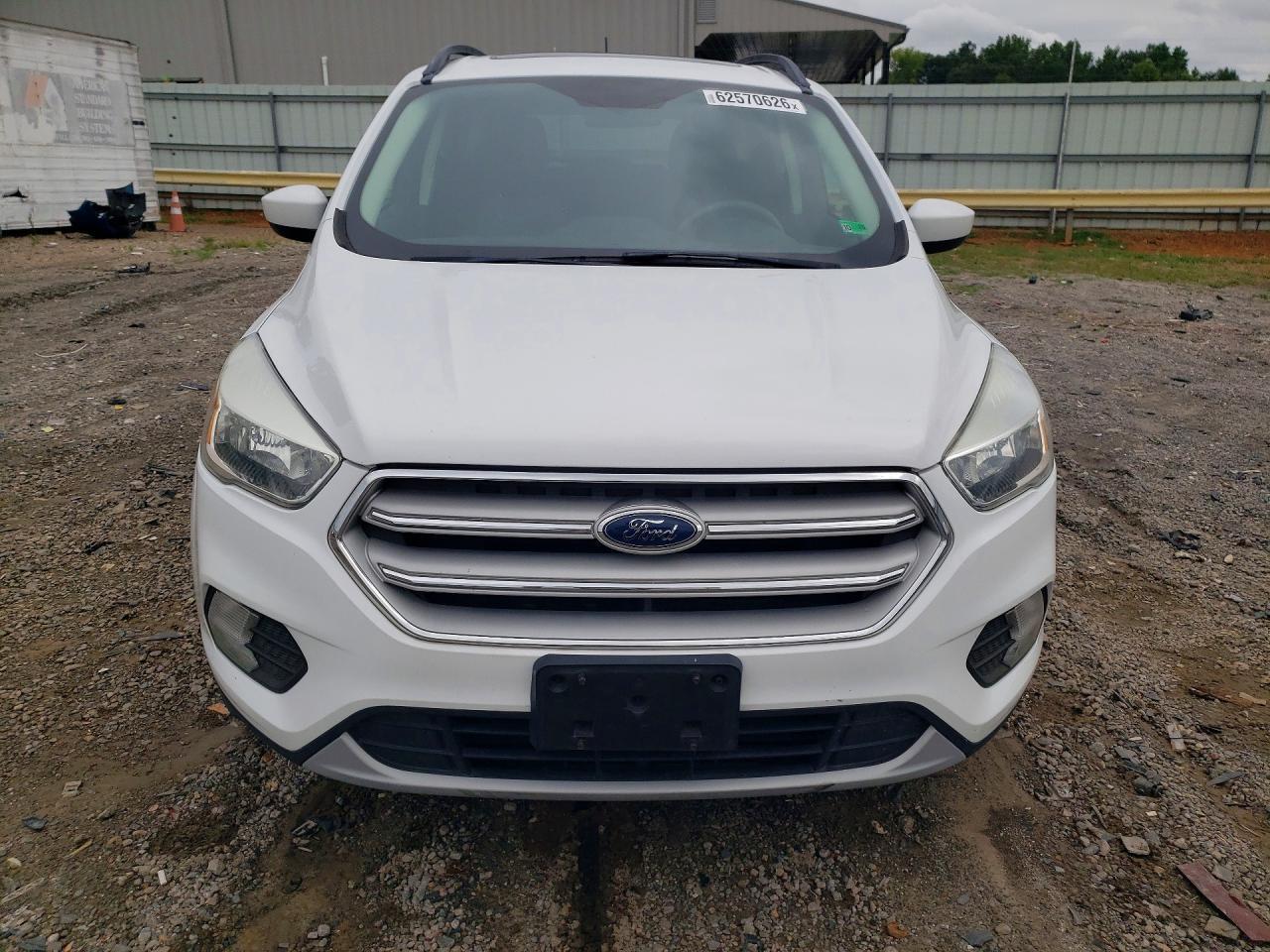 2018 Ford Escape Se - Фото 5