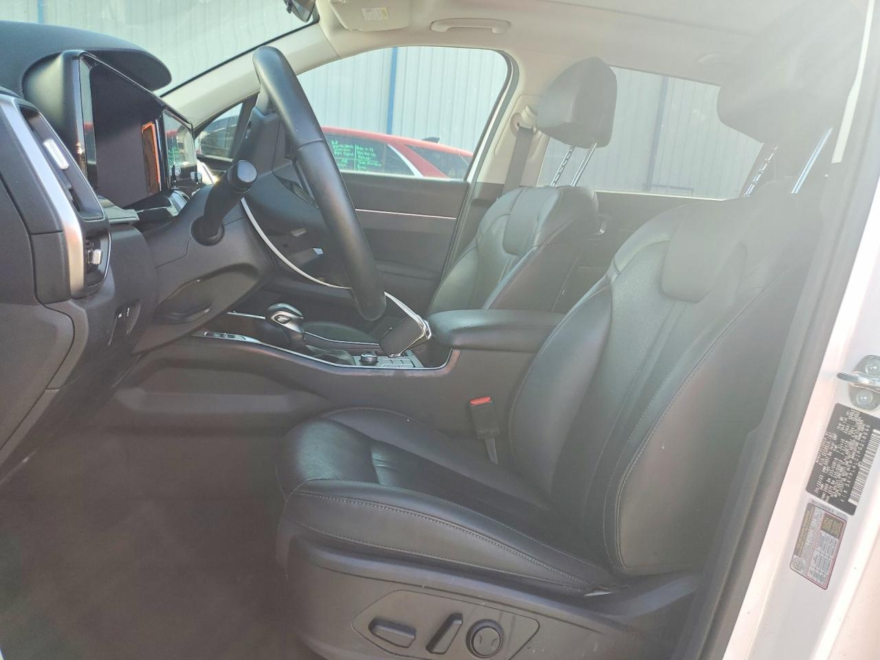 2023 Kia Sorento S - Фото 7