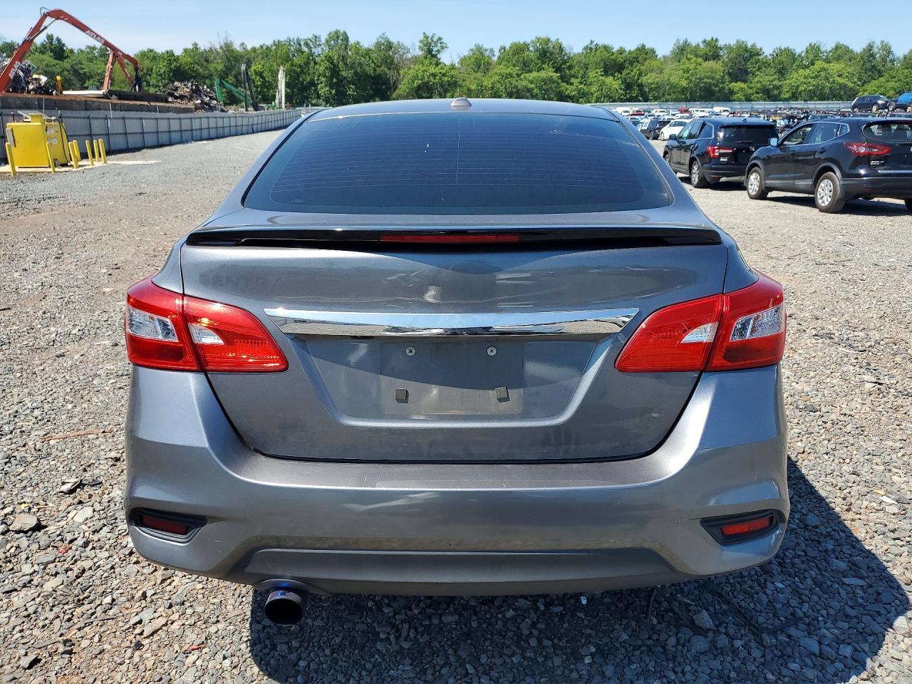 2017 Nissan Sentra Sr - Фото 6