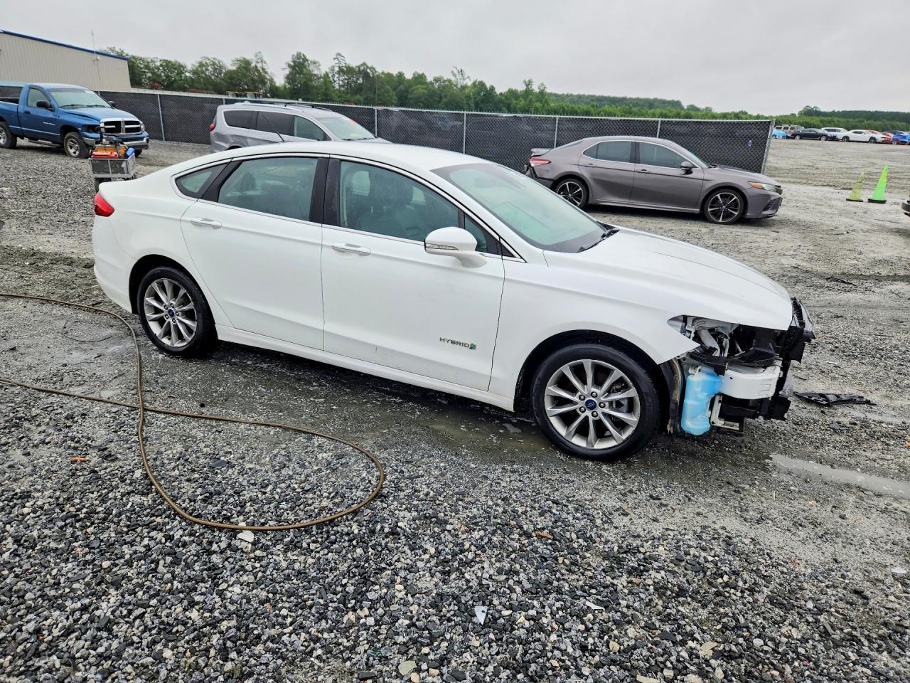 2017 Ford Fusion Se Hybrid - Фото 4
