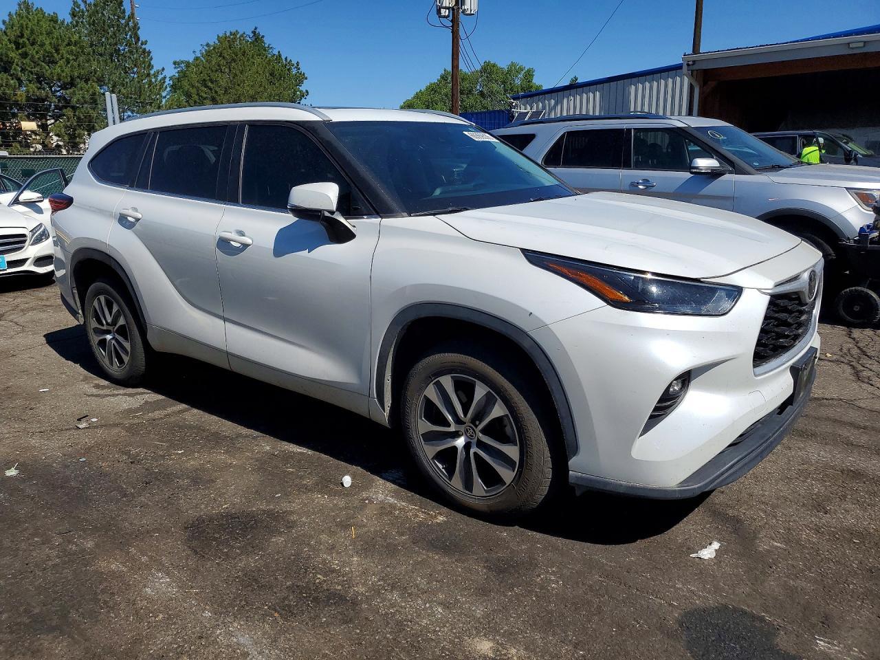 2023 Toyota Highlander Xle - Image 4