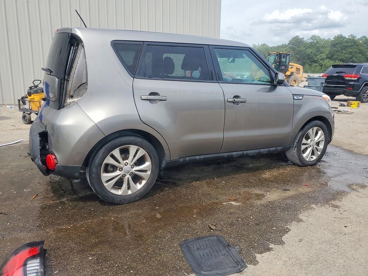 2015 Kia Soul + - Image 3