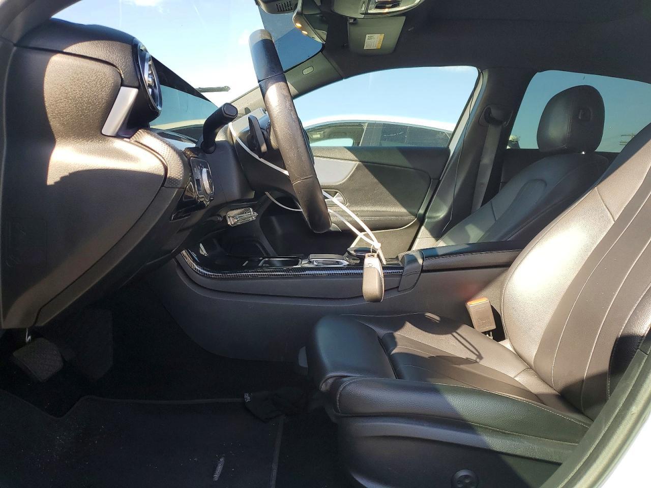 2019 Mercedes-Benz A 220 - Фото 7