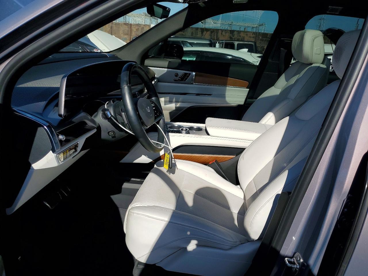 2026 Cadillac Vistiq Luxury - Фото 7