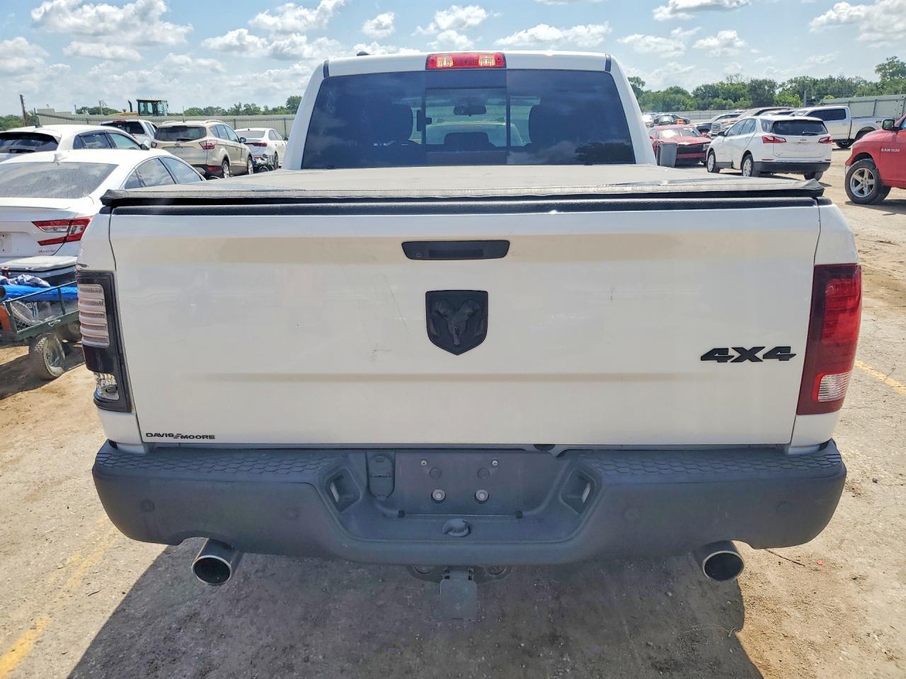 2020 Ram 1500 Classic Warlock - Фото 6