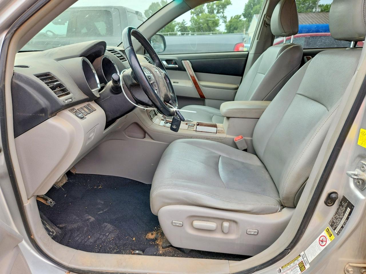 2011 Toyota Highlander - Image 7