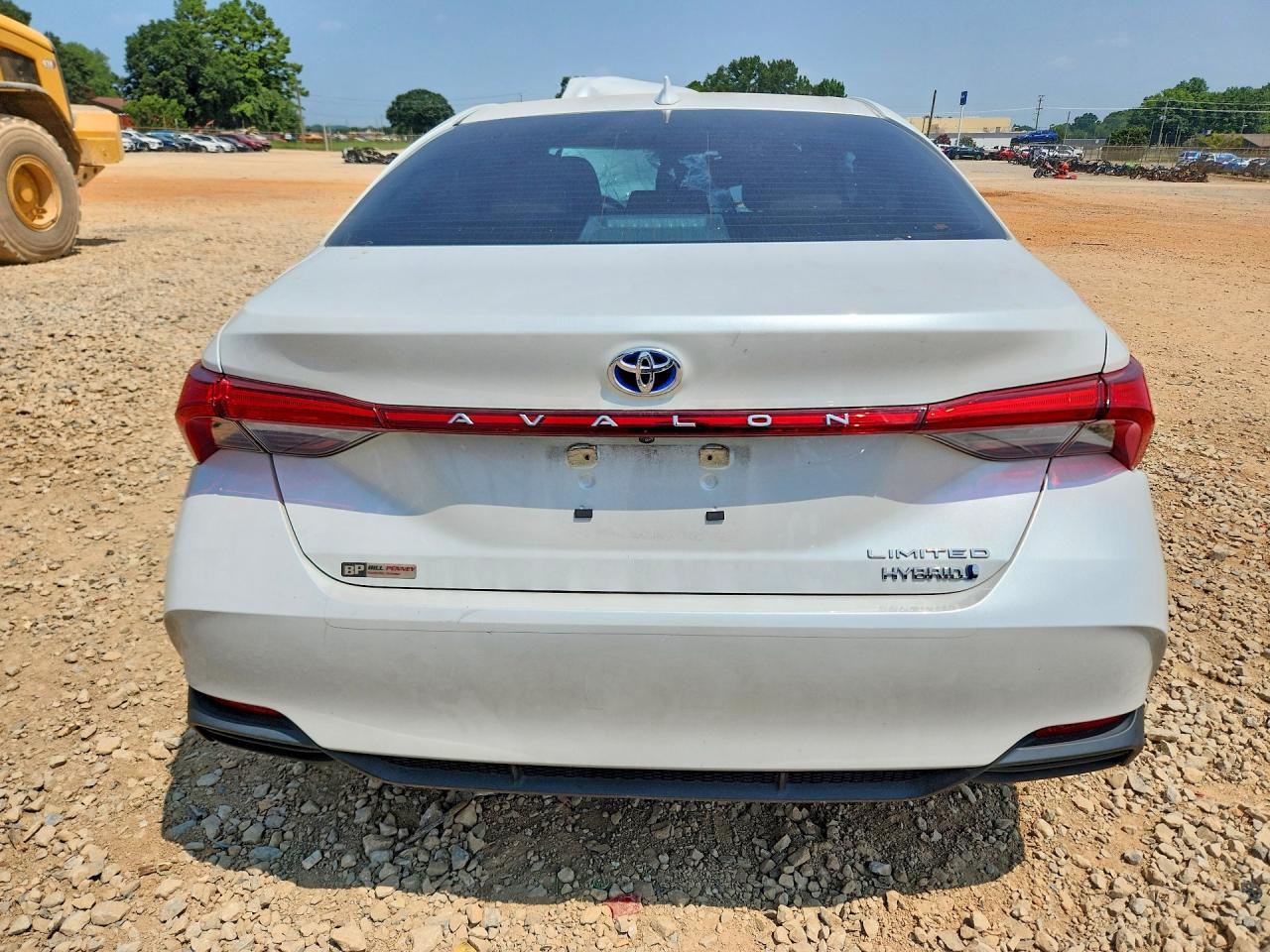 2022 Toyota Avalon Limited - Фото 6