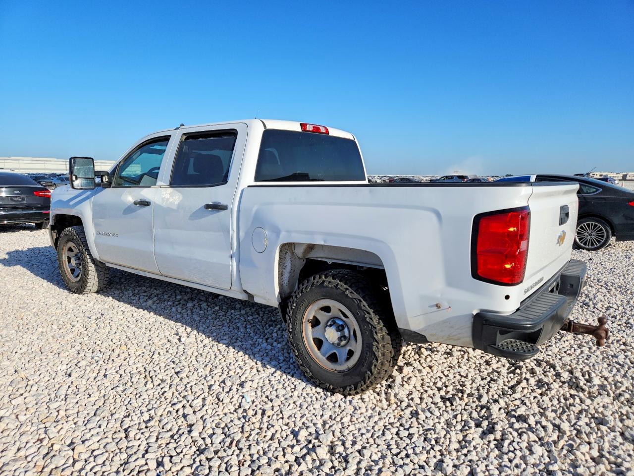 2018 Chevrolet Silverado K1500 - Фото 2