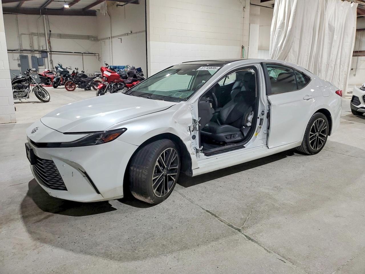2025 Toyota Camry Xle